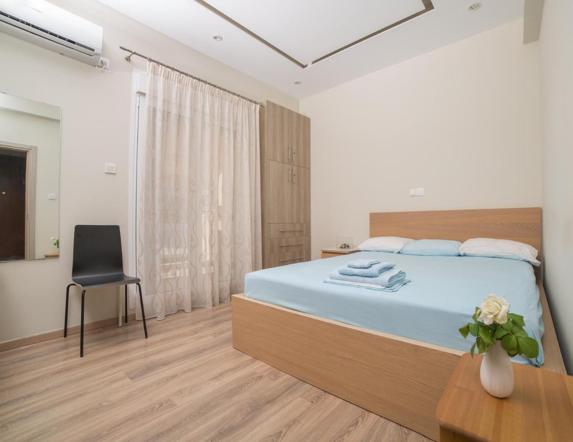 Cosy Apartment With Terrace Near Metro Station Атина Екстериор снимка