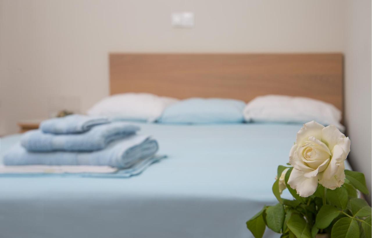 Cosy Apartment With Terrace Near Metro Station Атина Екстериор снимка
