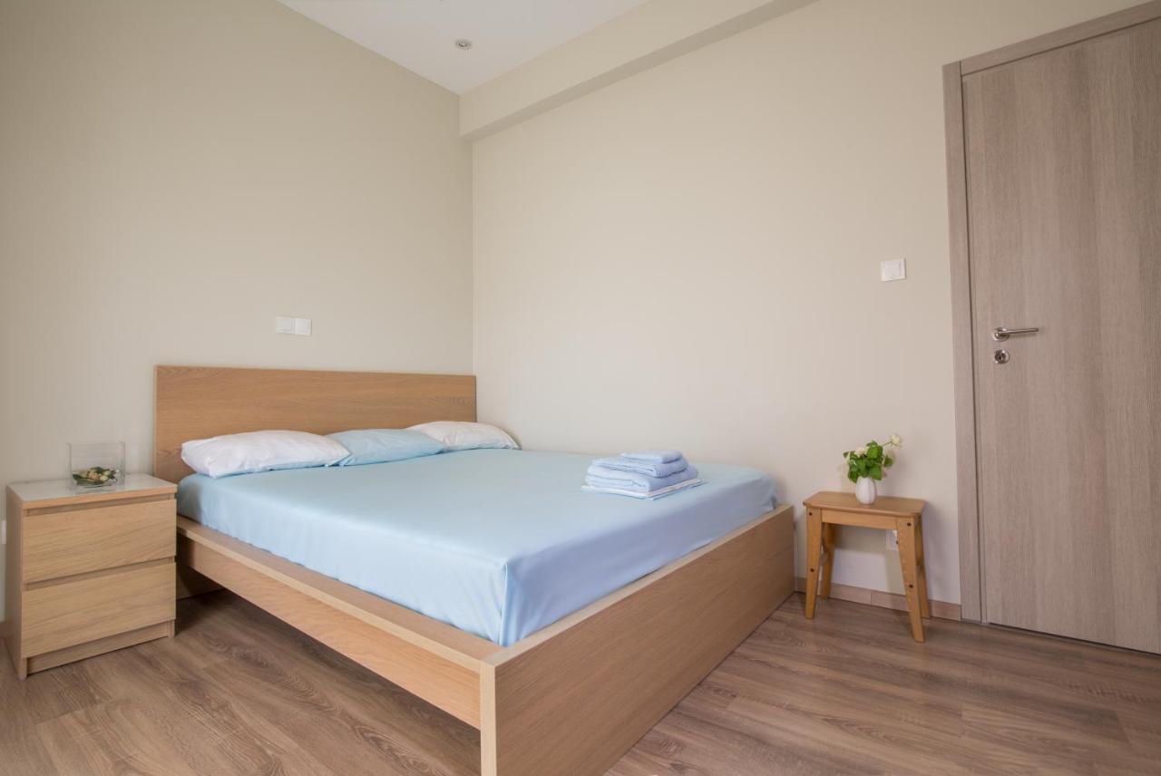 Cosy Apartment With Terrace Near Metro Station Атина Екстериор снимка